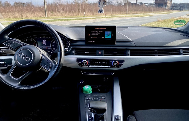 Audi A4 cena 86977 przebieg: 188895, rok produkcji 2019 z Myślenice małe 704